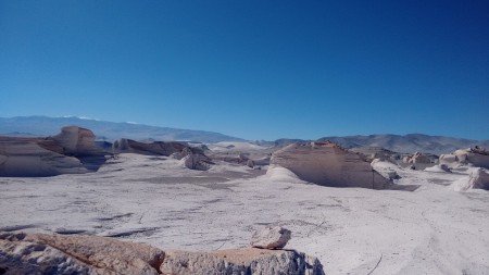 CAMPO DE PIEDRA POMEZ